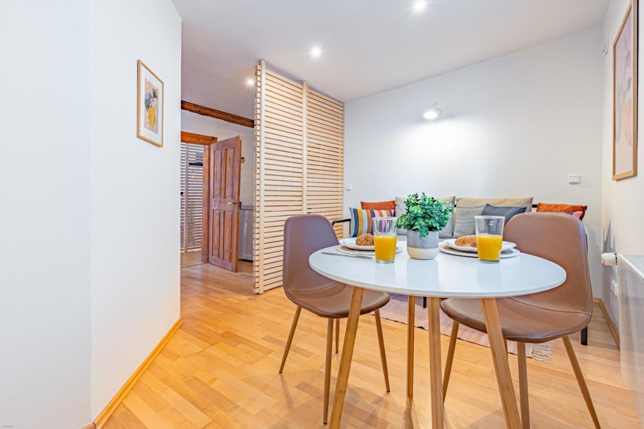 Auszeit In Der Altstadt Apartment ลันด์สแบร์กอัมเลคช์ ภายนอก รูปภาพ