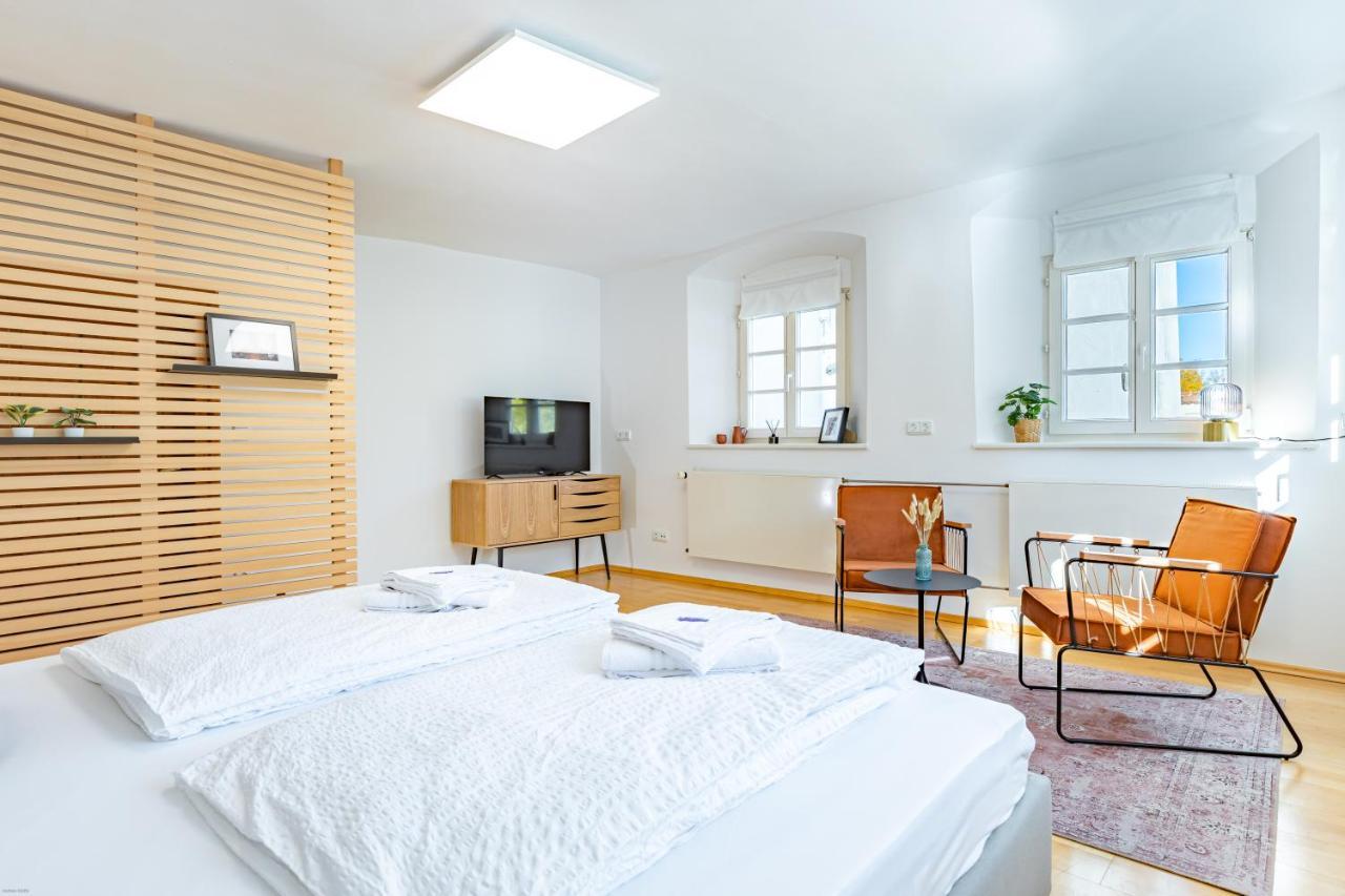 Auszeit In Der Altstadt Apartment ลันด์สแบร์กอัมเลคช์ ภายนอก รูปภาพ