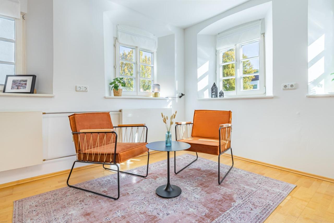 Auszeit In Der Altstadt Apartment ลันด์สแบร์กอัมเลคช์ ภายนอก รูปภาพ