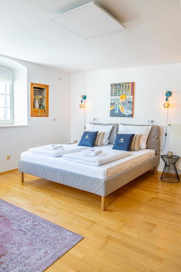 Auszeit In Der Altstadt Apartment ลันด์สแบร์กอัมเลคช์ ภายนอก รูปภาพ